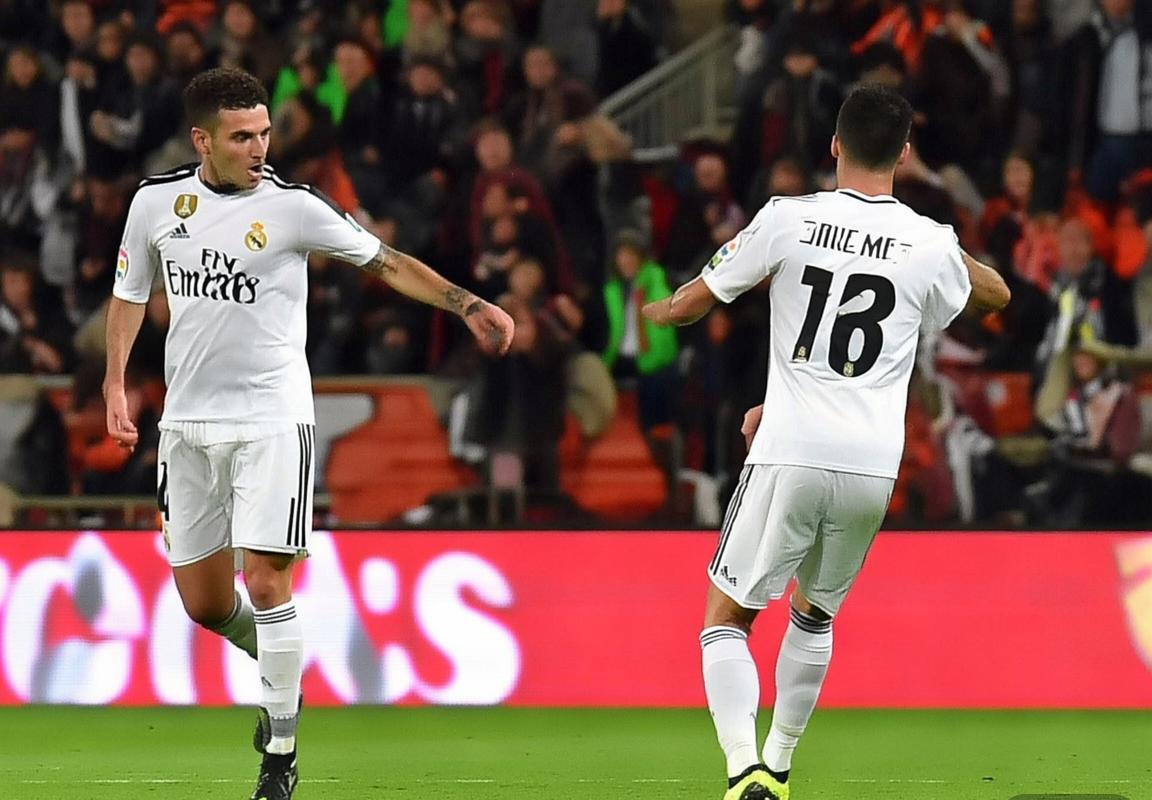 皇马西甲联赛意外失分，皇家马德里领先优势缩水，欧冠席位争夺白热化